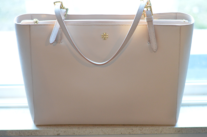 tory burch large york tote review 11 - The Double Take Girls