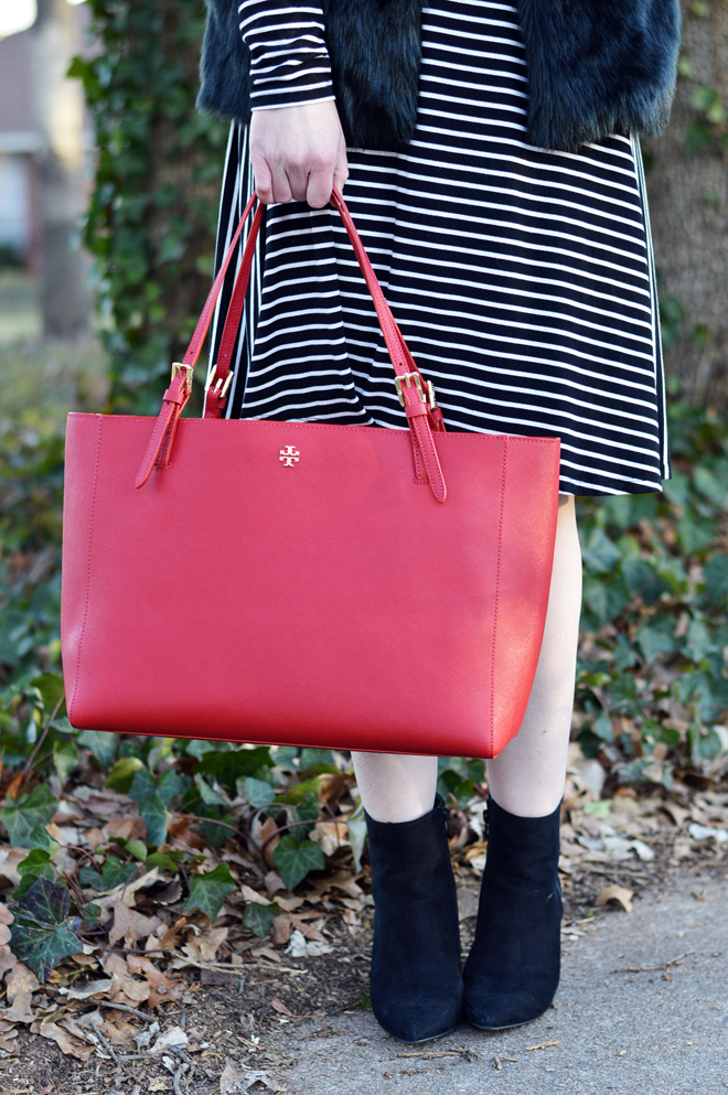 stripes and faux fur vest tory burch york tote 4 - The Double Take