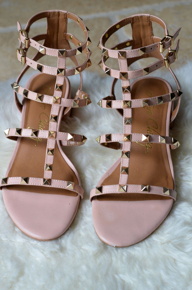 valentino flip flop dupes