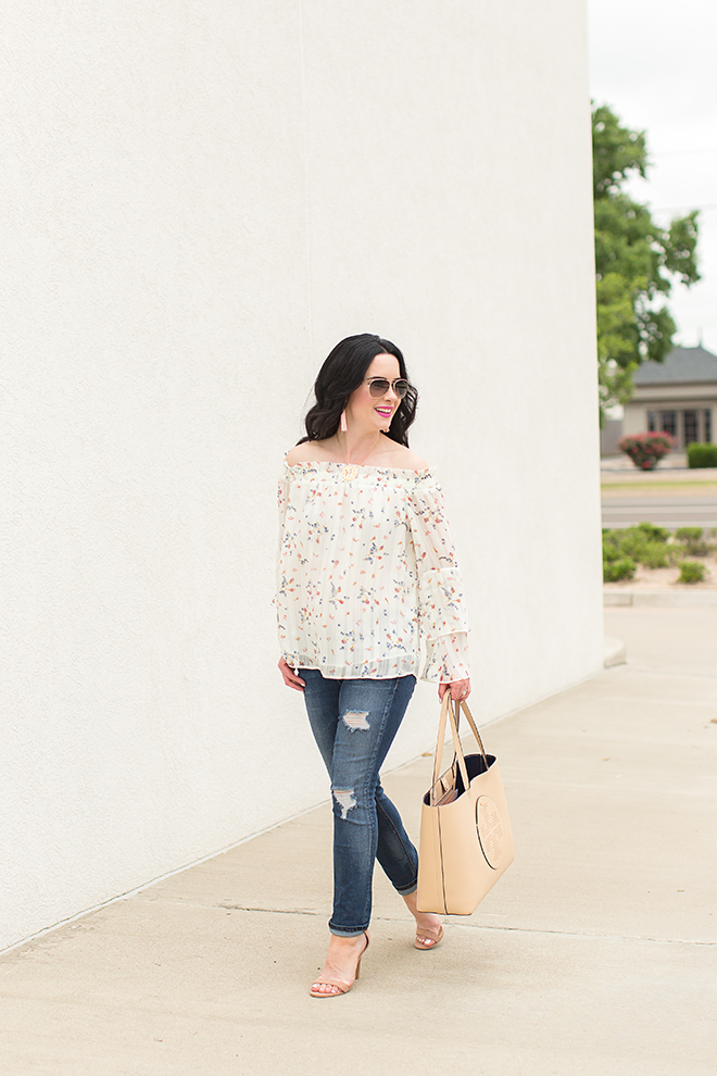 Perfect Summer Tops | WAYF Sister Style - The Double Take Girls