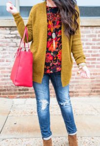 loft-thanksgiving-outfit-ideas-floral-faux-fur-vest-tory-burch-totes