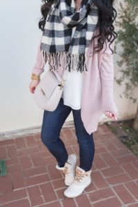 nordstrom-best-scarves-cardigans-gift-guide-best-friend-the-double-take-girls-blog