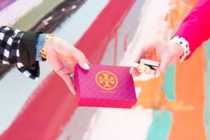 designer-deals-tory-burch-for-less-ebay-the-double-take-girls-style-blog