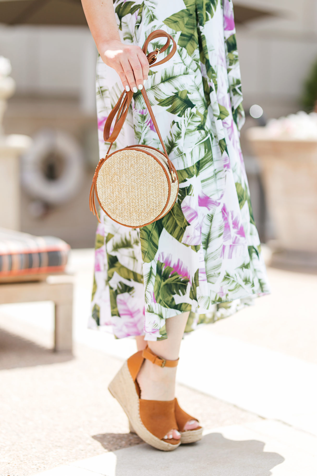 tahari-asl-dresses-kendra-scott-promo-sole-society-circle-bags