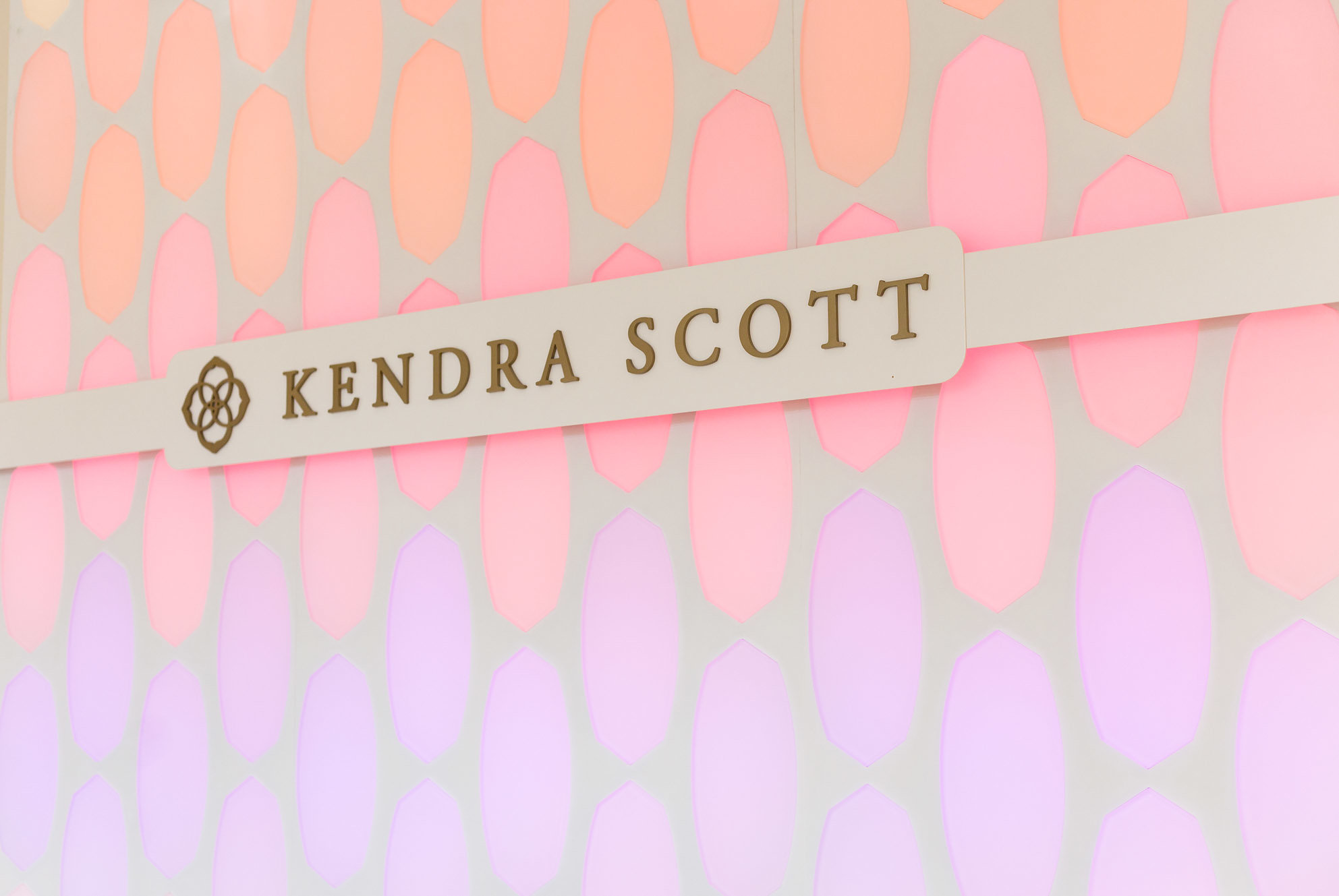 kendra-scott-fall-collection-2018-classen-curve-event-the-double-take-girls
