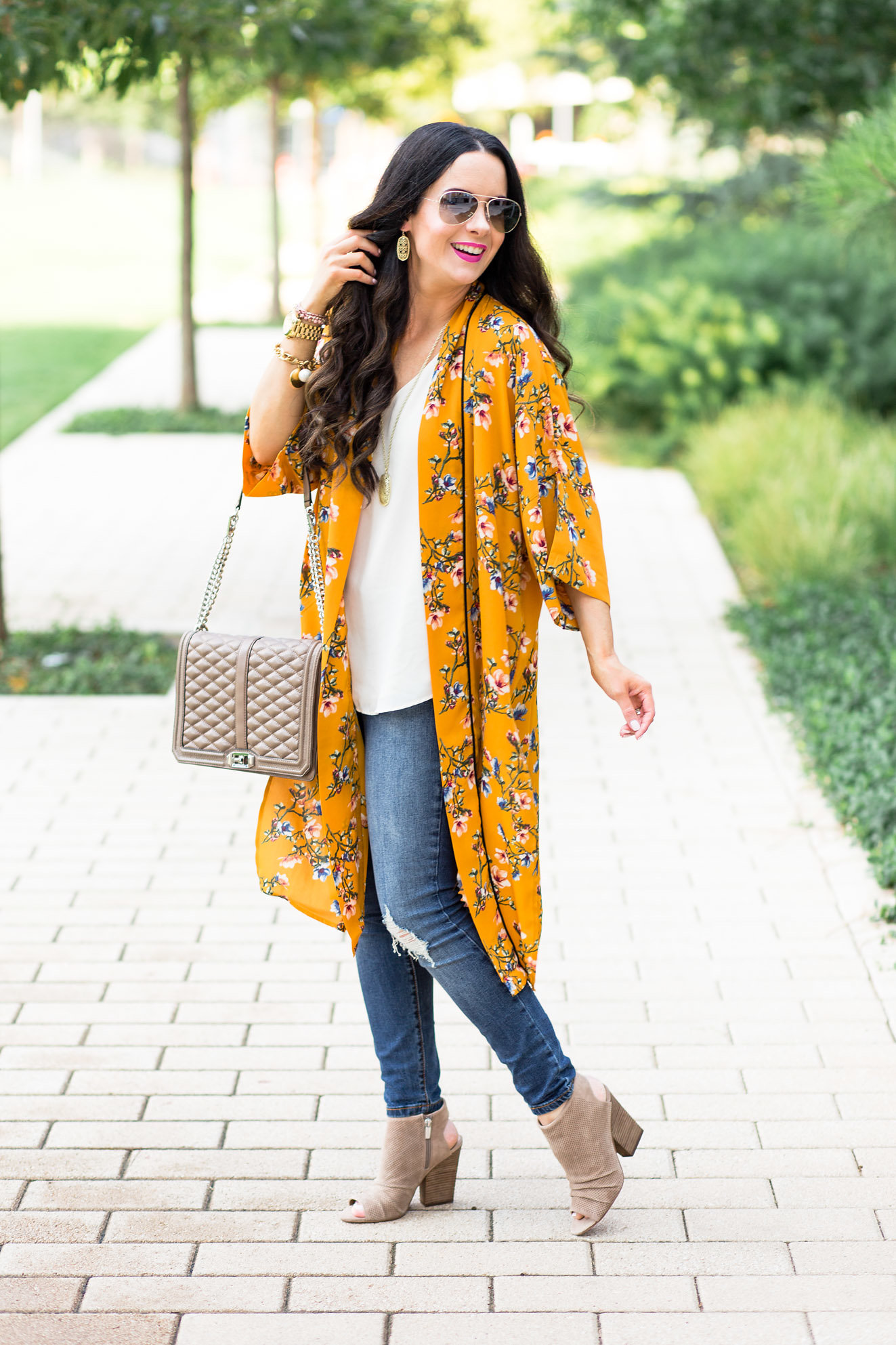 fall-style-at-nordstrom-kimonos-denim-booties-kendra-scott