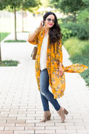 fall-style-at-nordstrom-kimonos-denim-booties-kendra-scott