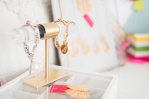 moon-and-lola-holiday-gift-guide-accessories-for-her-the-double-take-girls-blog