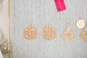 moon-and-lola-holiday-gift-guide-accessories-for-her-the-double-take-girls-blog