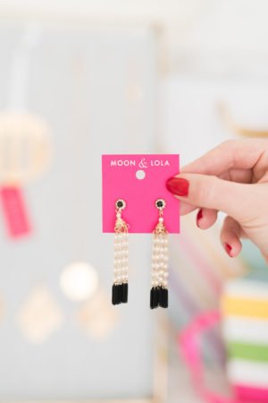 moon-and-lola-holiday-gift-guide-accessories-for-her-the-double-take-girls-blog