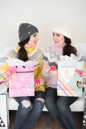 moon-and-lola-holiday-gift-guide-accessories-for-her-the-double-take-girls-blog