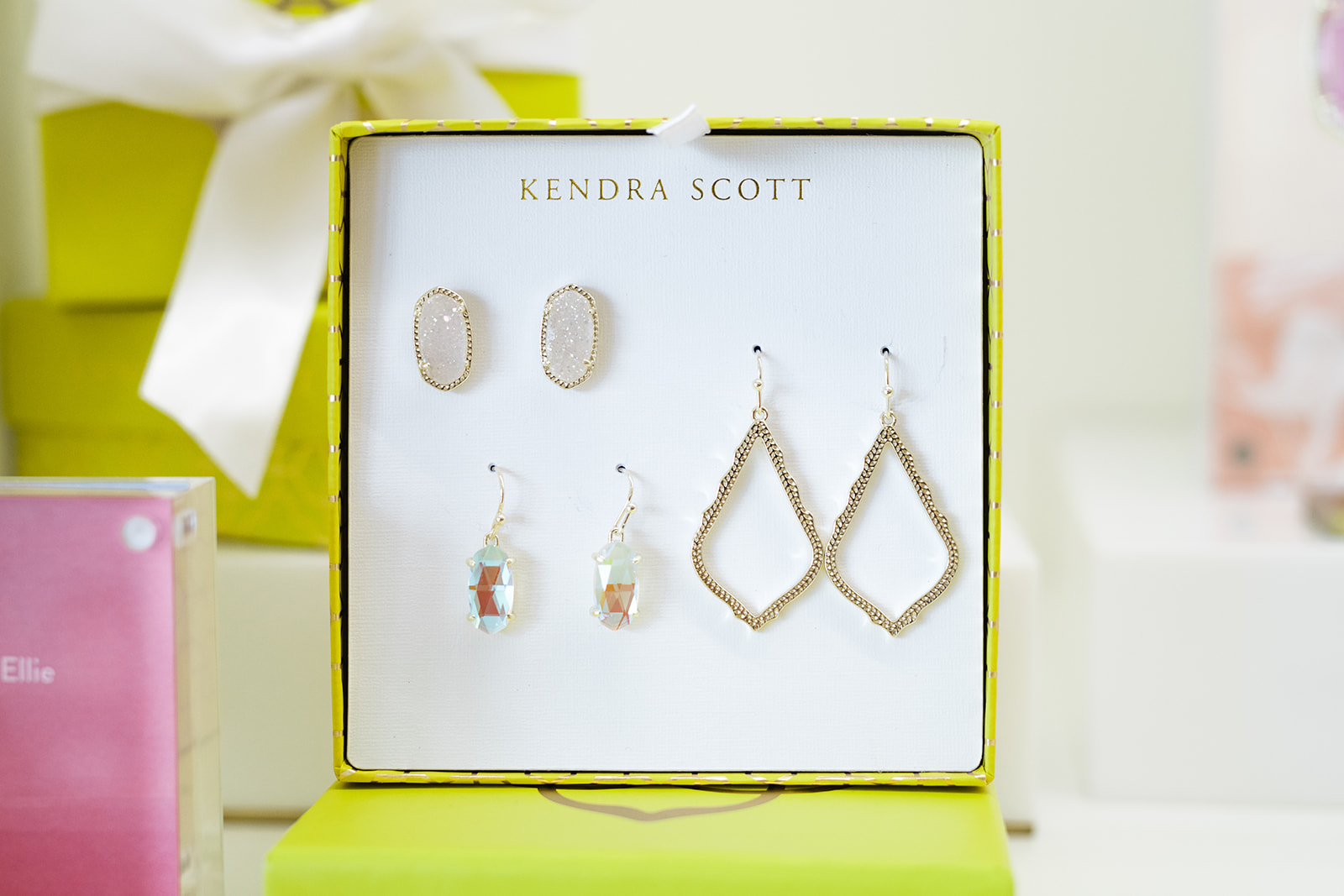 kendra-scott-mothers-day-gifts-plus-give-back-charms