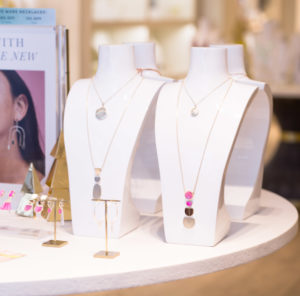 kendra-scott-holiday-gift-ideas-promo