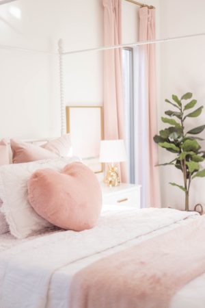 blush-purple-modern-glam-girl-bedroom-hearts