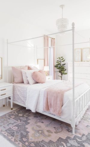 blush-purple-modern-glam-girl-bedroom-hearts