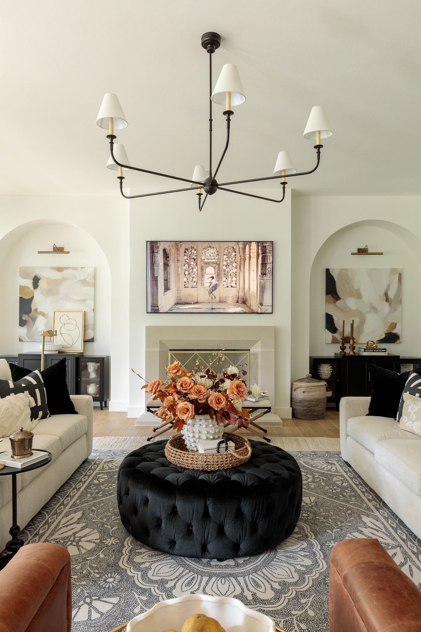 black-and-white-modern-vintage-living-room-design-1